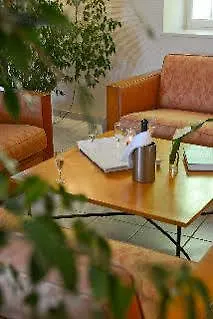 酒店 Restaurant Rolland 2*